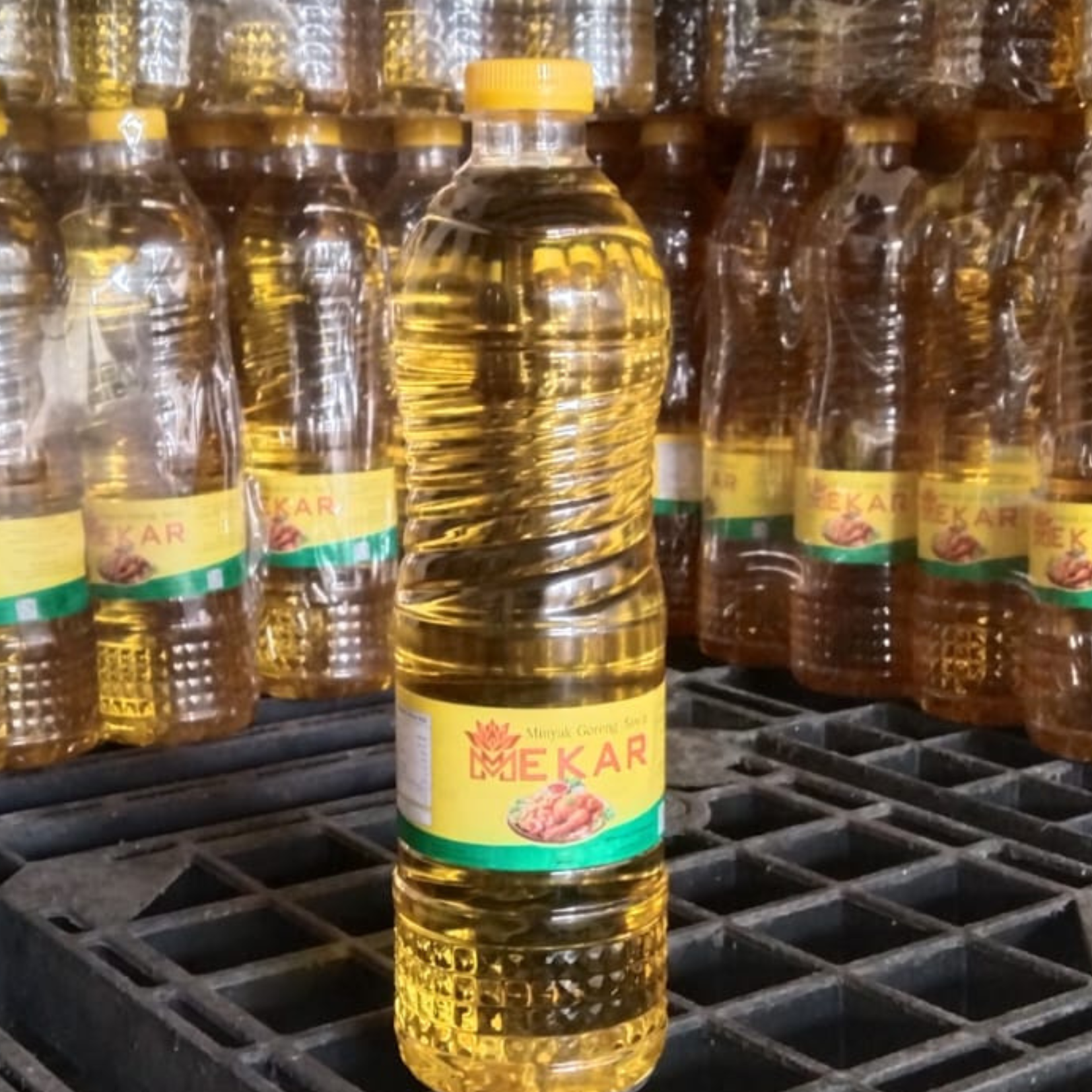 MINYAK MWKAR